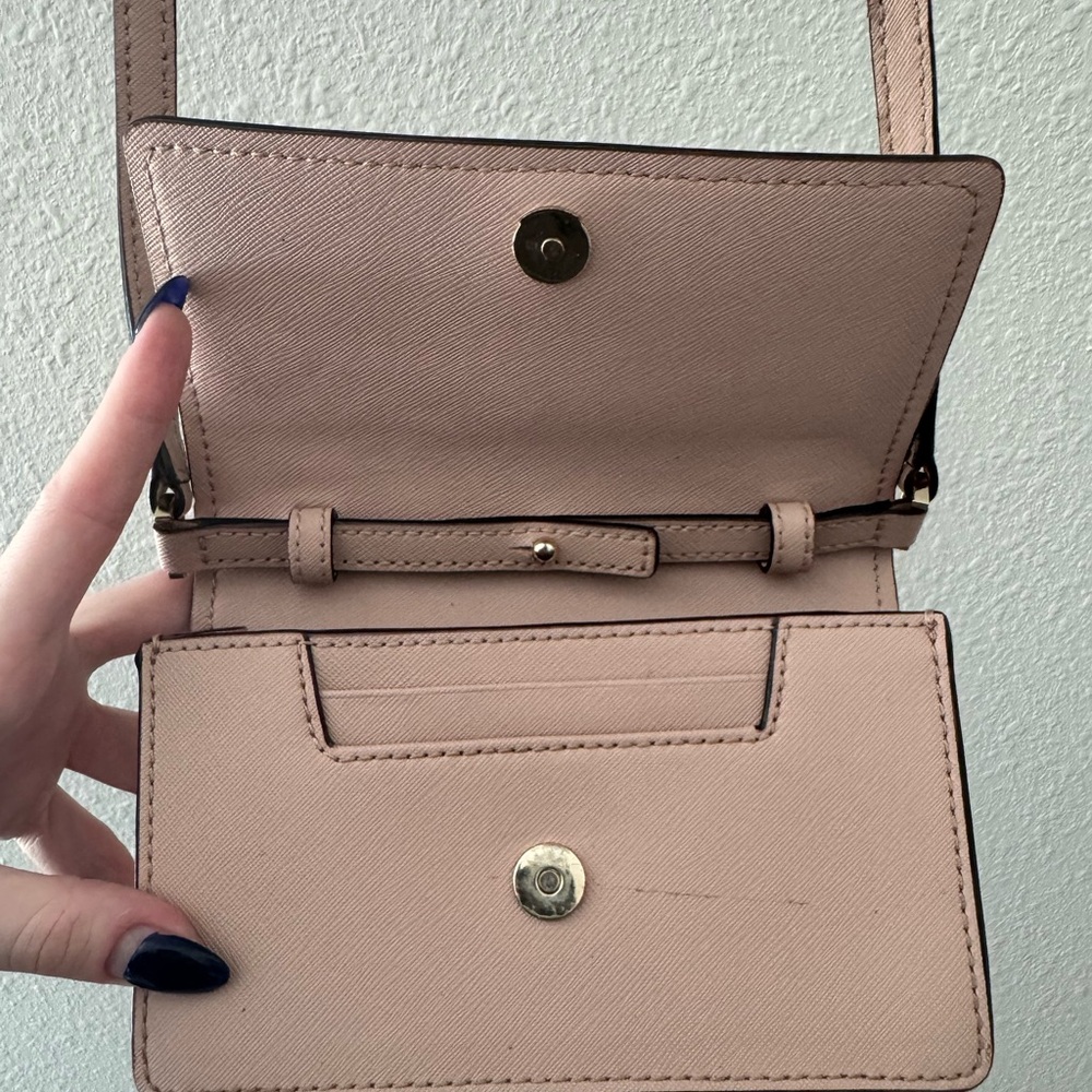 Kate Spade Small Crossbody Bag Light Pink With Gold Hardware - Picture 9 of 10